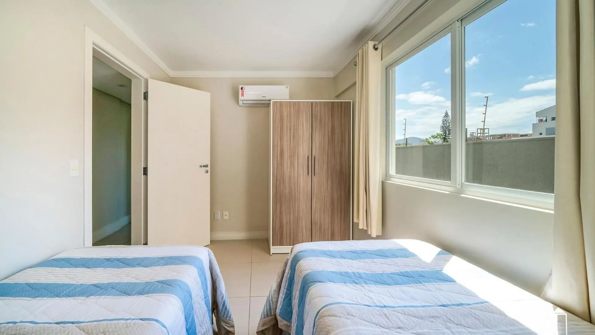 Kremer Residence - Apartamento 203 Bombinhas 0*,
