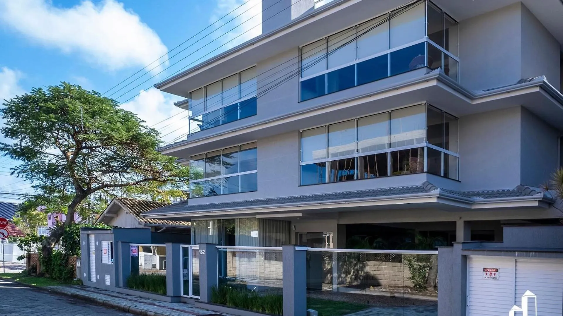 Kremer Residence - Apartamento 203 Bombinhas 0*,  Brazil